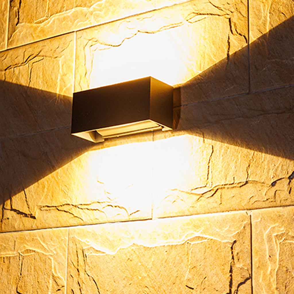 RAVENSDALE LUMEN RISE AND FALL OUTDOOR WALL SCONCE