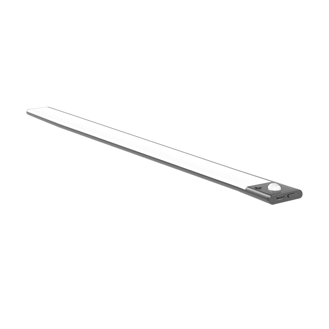 WINTHORPE TRIO-CHROMATIC UNDER-CABINET LIGHTING WITH MAGNETIC ATTACHMENT