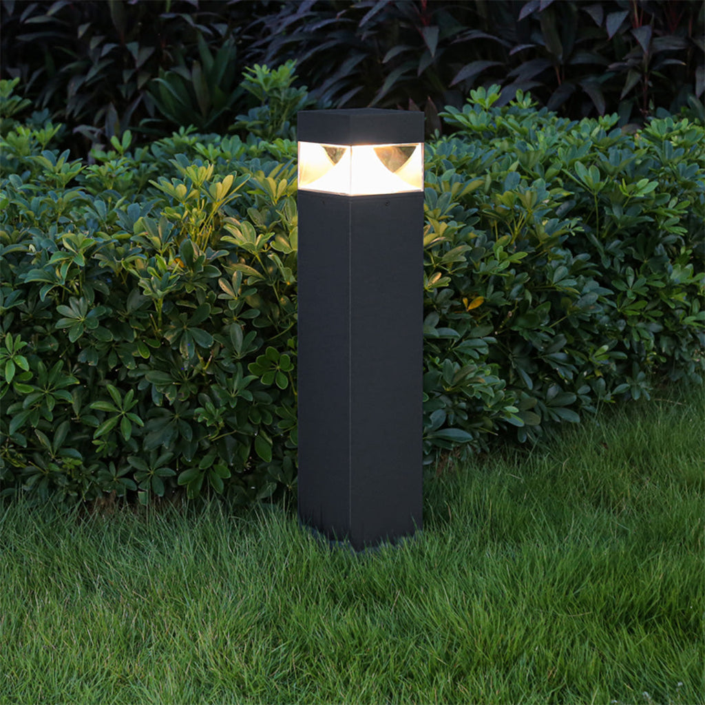 WINDSOR SQUARE 31-INCH GARDEN BOLLARD LANTERN