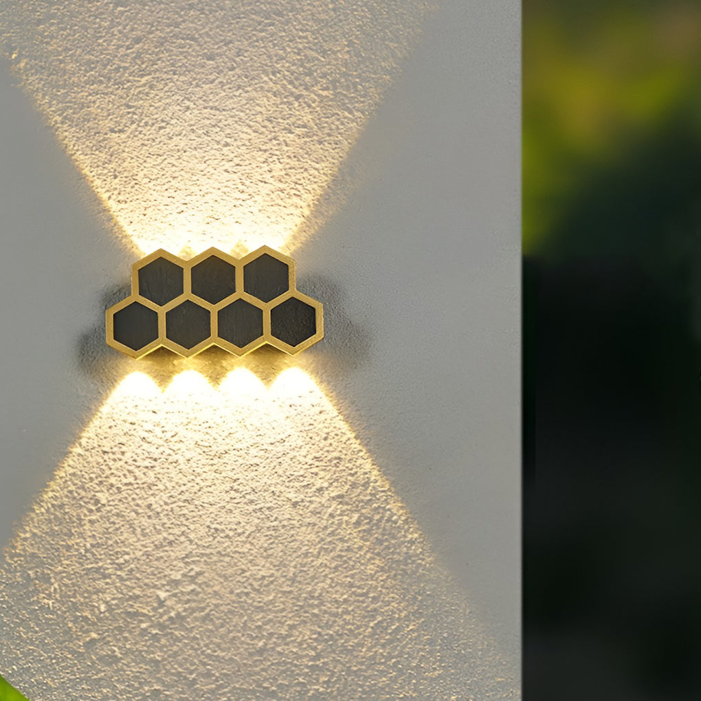WINDSOR HONEYCOMB LED WALL WASHER, AQUA-RESISTANT UP/DOWN LIGHT