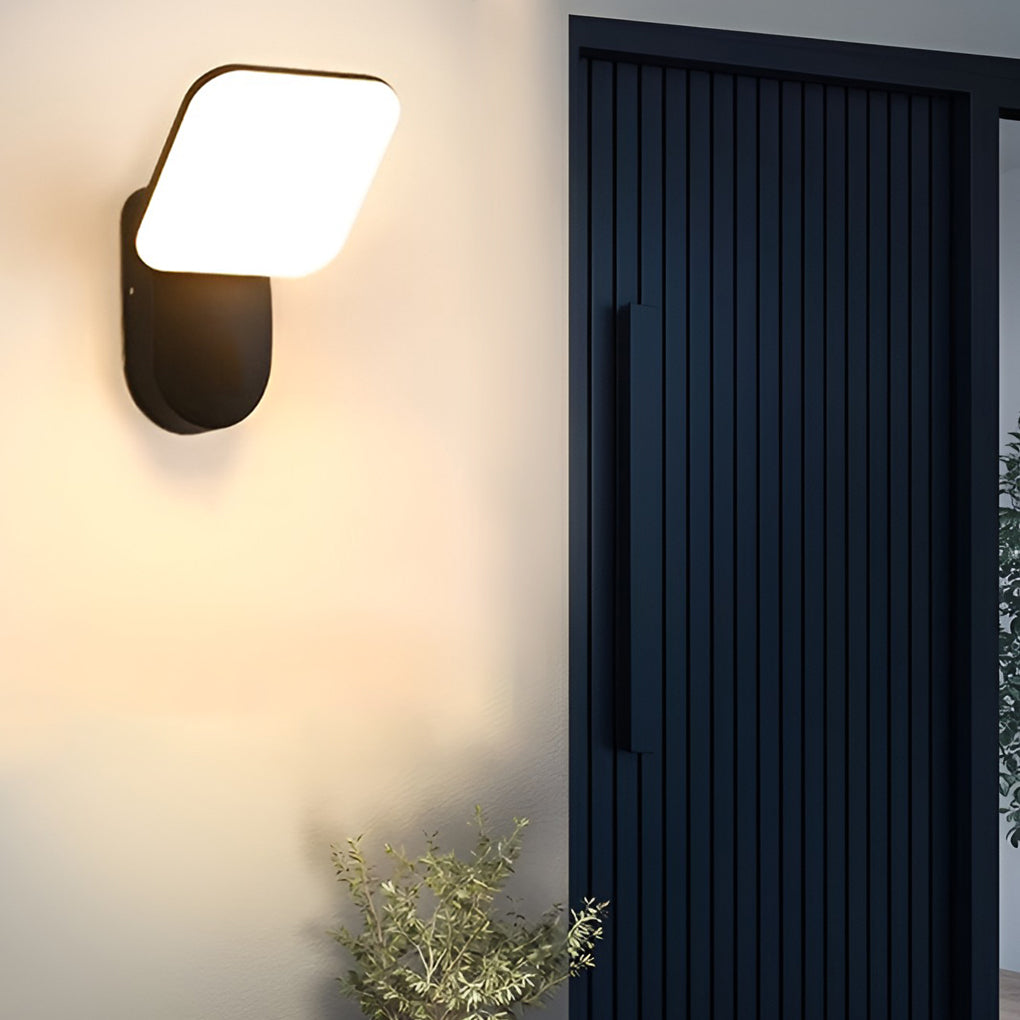 CHATHAM SQUARE 12W WATER-RESISTANT MODERN OUTDOOR WALL SCONCE