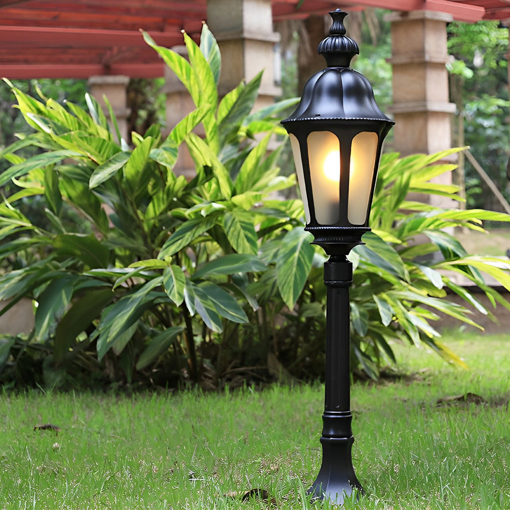 BLACKWATER GARDEN LANTERN POST WITH LED ILLUMINATION