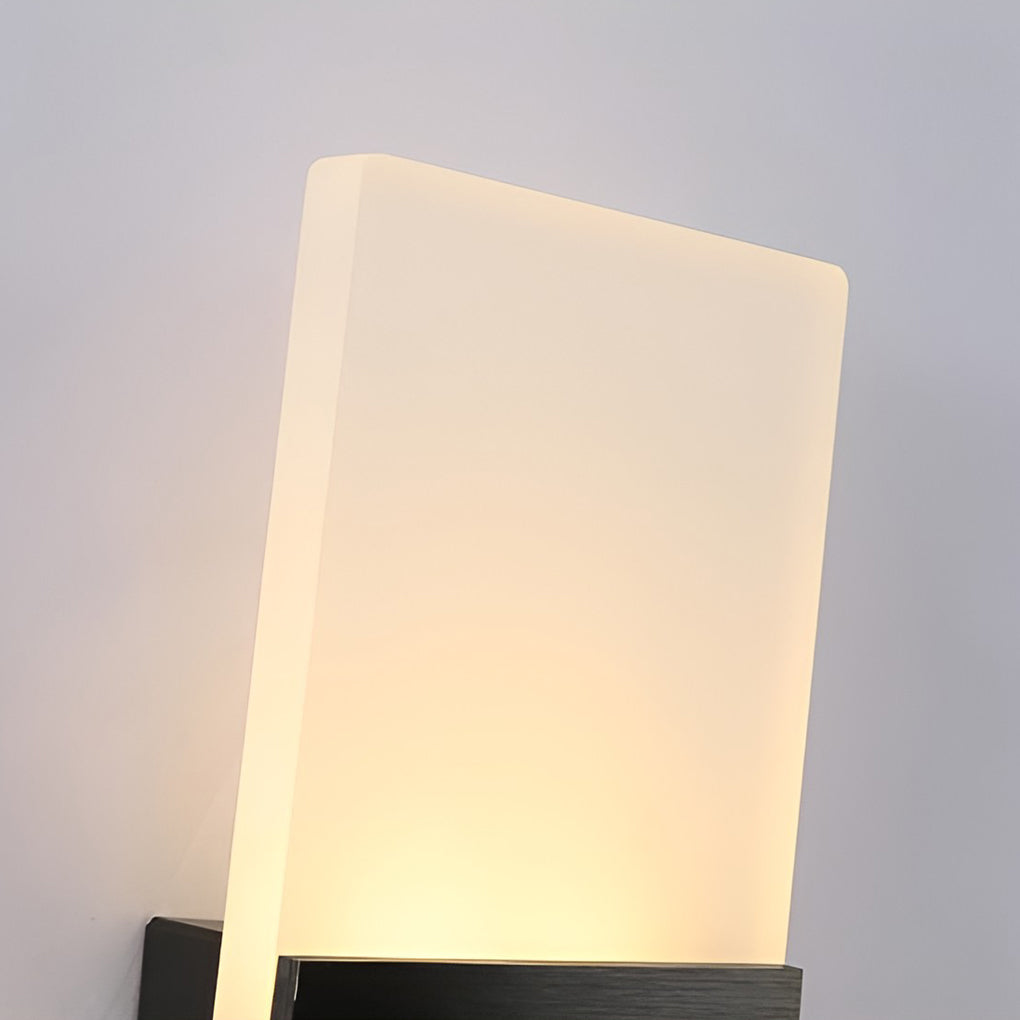 WINDSOR RECTANGULAR ACRYLIC 6W WALL SCONCE
