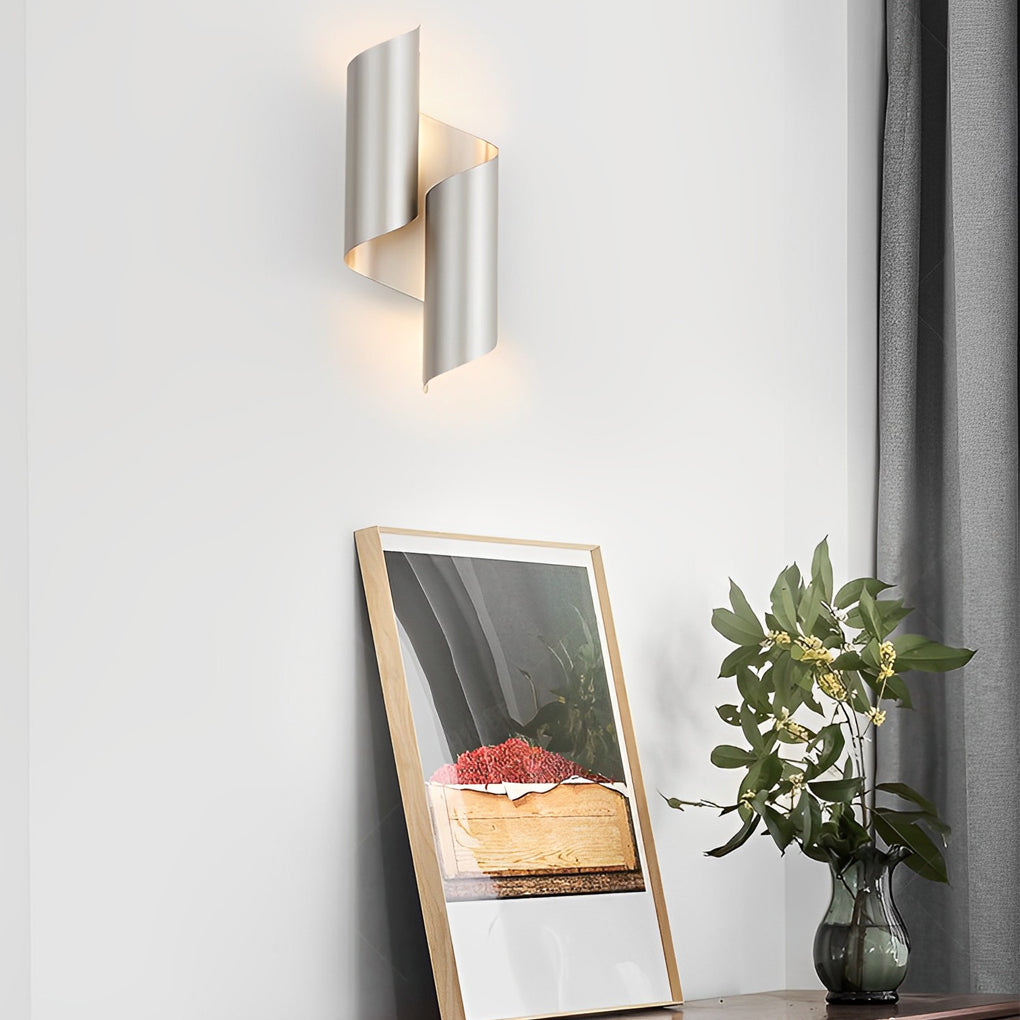 WINTHORPE DUAL-ANGLE MODERN WALL LAMP