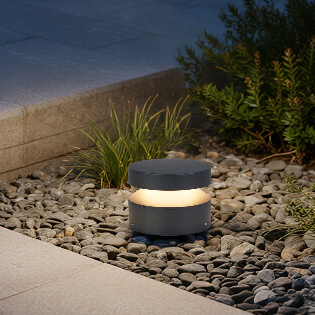 WINDSOR GARDEN SPOTLIGHTS - 110V LED OUTDOOR ILLUMINATION WITH WATER-RESISTANT DESIGN