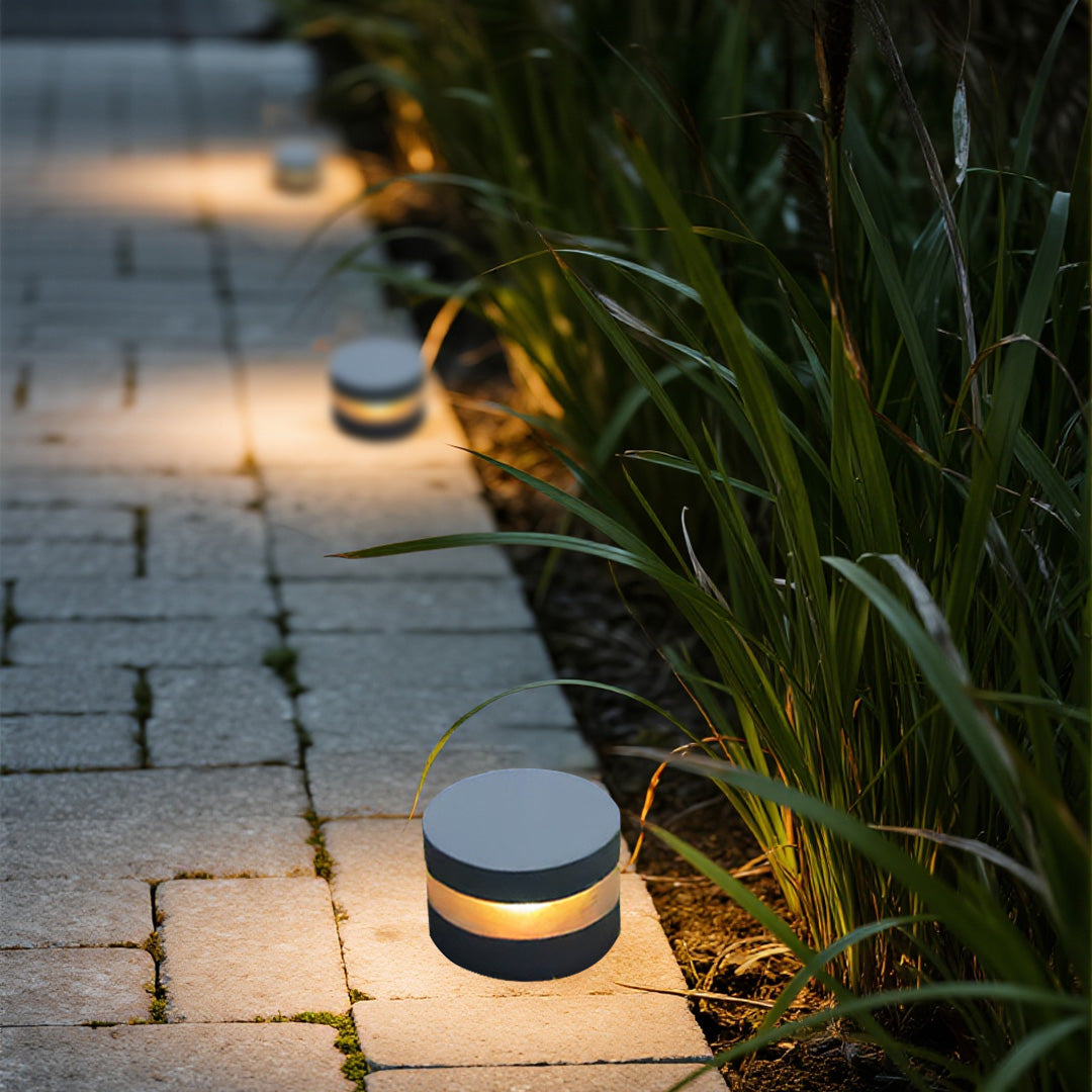 WINDSOR GARDEN SPOTLIGHTS - 110V LED OUTDOOR ILLUMINATION WITH WATER-RESISTANT DESIGN
