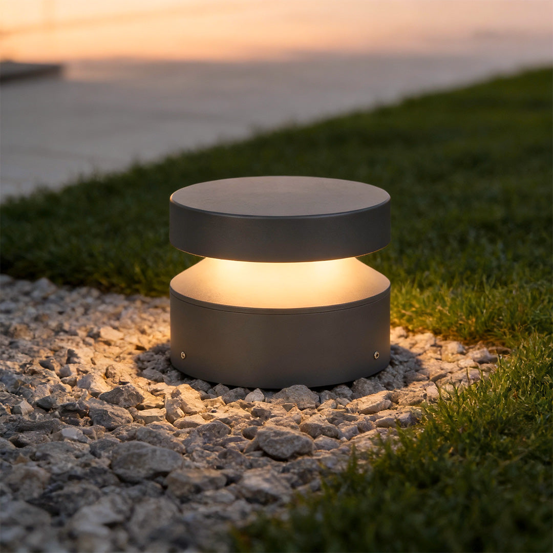 WINDSOR GARDEN SPOTLIGHTS - 110V LED OUTDOOR ILLUMINATION WITH WATER-RESISTANT DESIGN