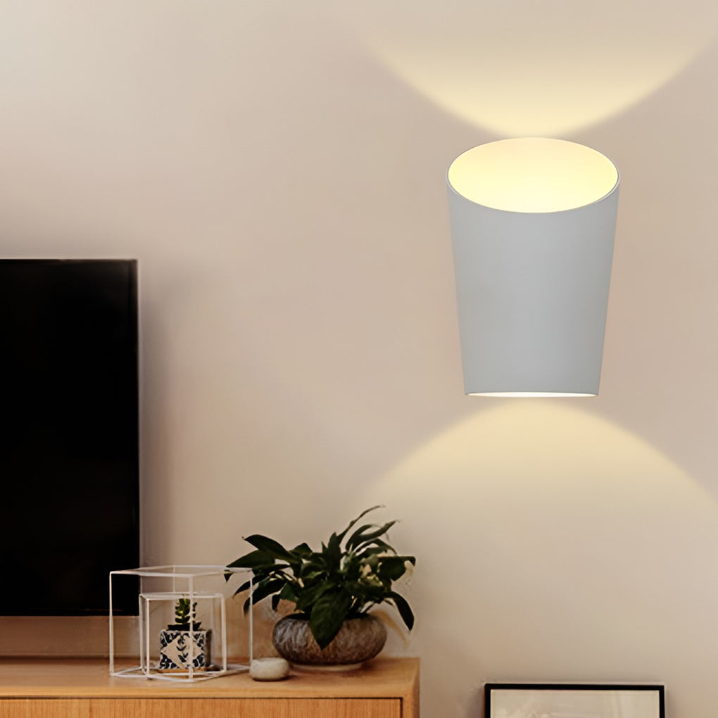 WINTHROP CYLINDRICAL AQUA-RESISTANT 10W LED DOUBLE-FACED WALL LANTERN