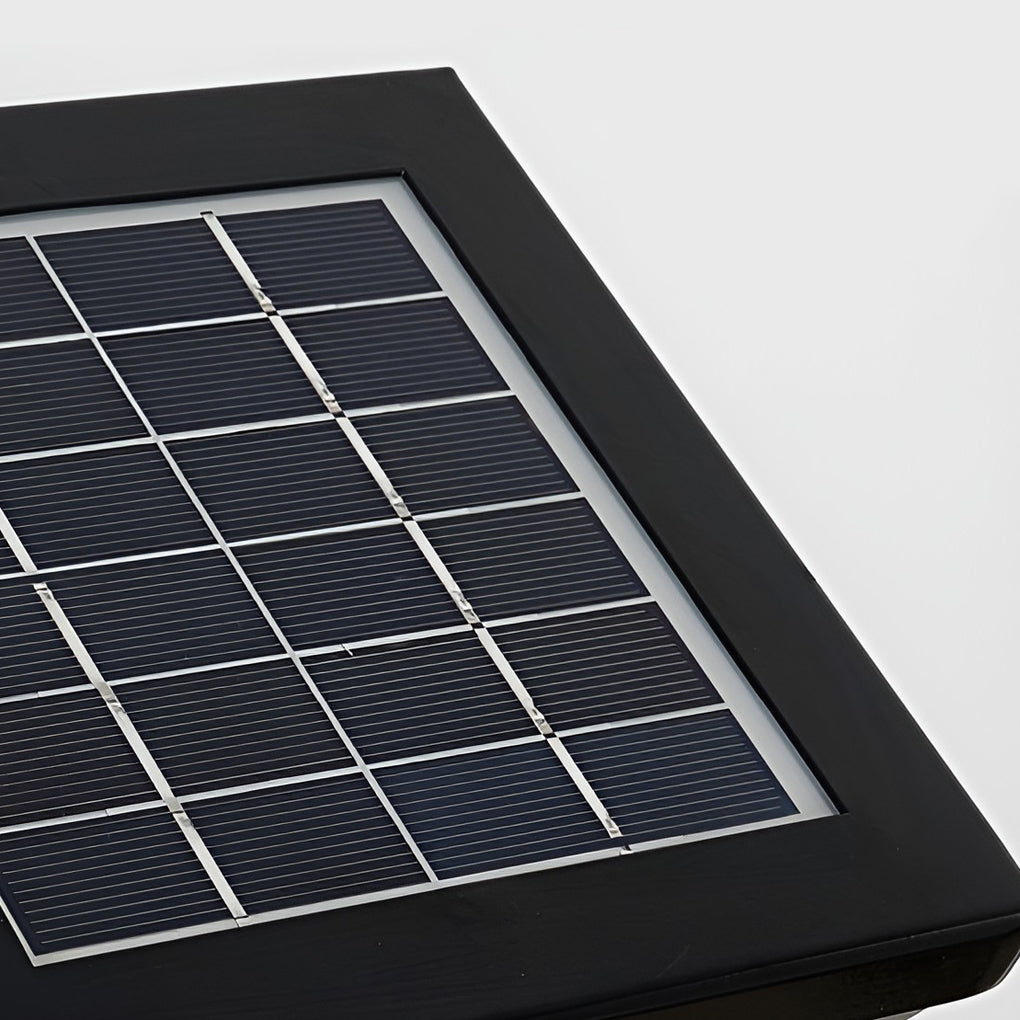 WINTERBOURNE SOLAR-POWERED PATHLIGHT WITH WATER-RESISTANT DESIGN