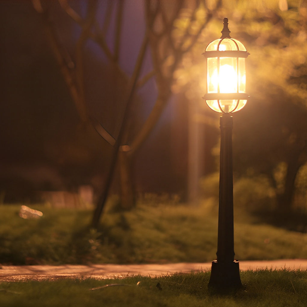 BRAMBLETON GILDED PATHWAY ILLUMINATOR - European-Inspired Outdoor Lawn Beacon