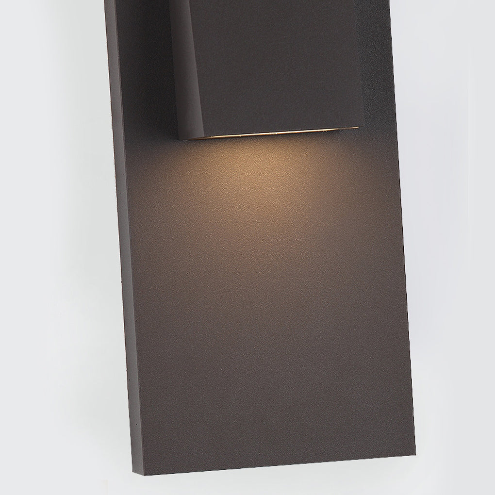 RAVENSWORTH RECTANGULAR OUTDOOR LED WALL SCONCE