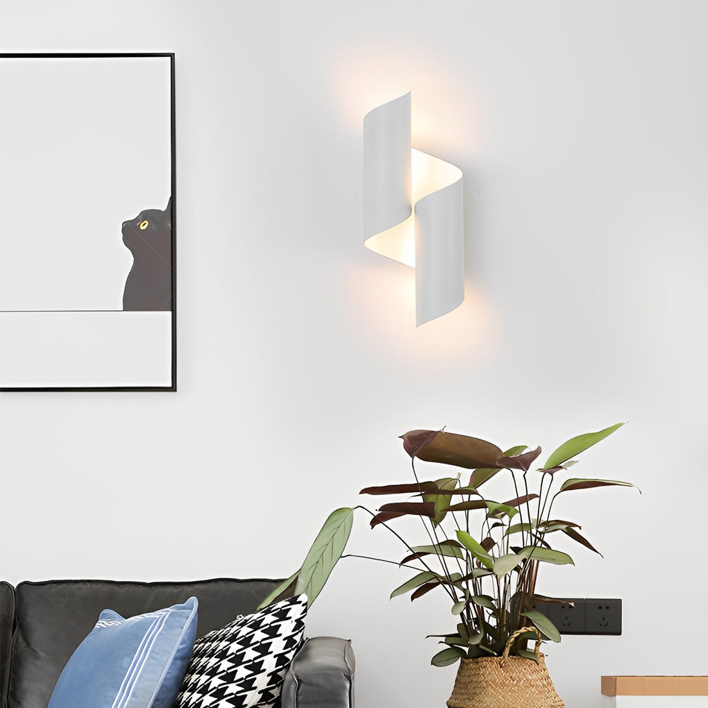 WINTHORPE DUAL-ANGLE MODERN WALL LAMP