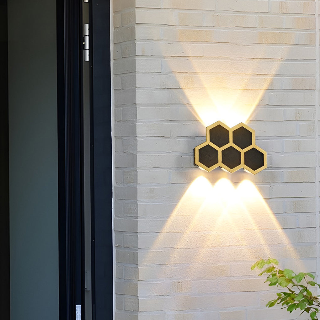 WINDSOR HONEYCOMB LED WALL WASHER, AQUA-RESISTANT UP/DOWN LIGHT
