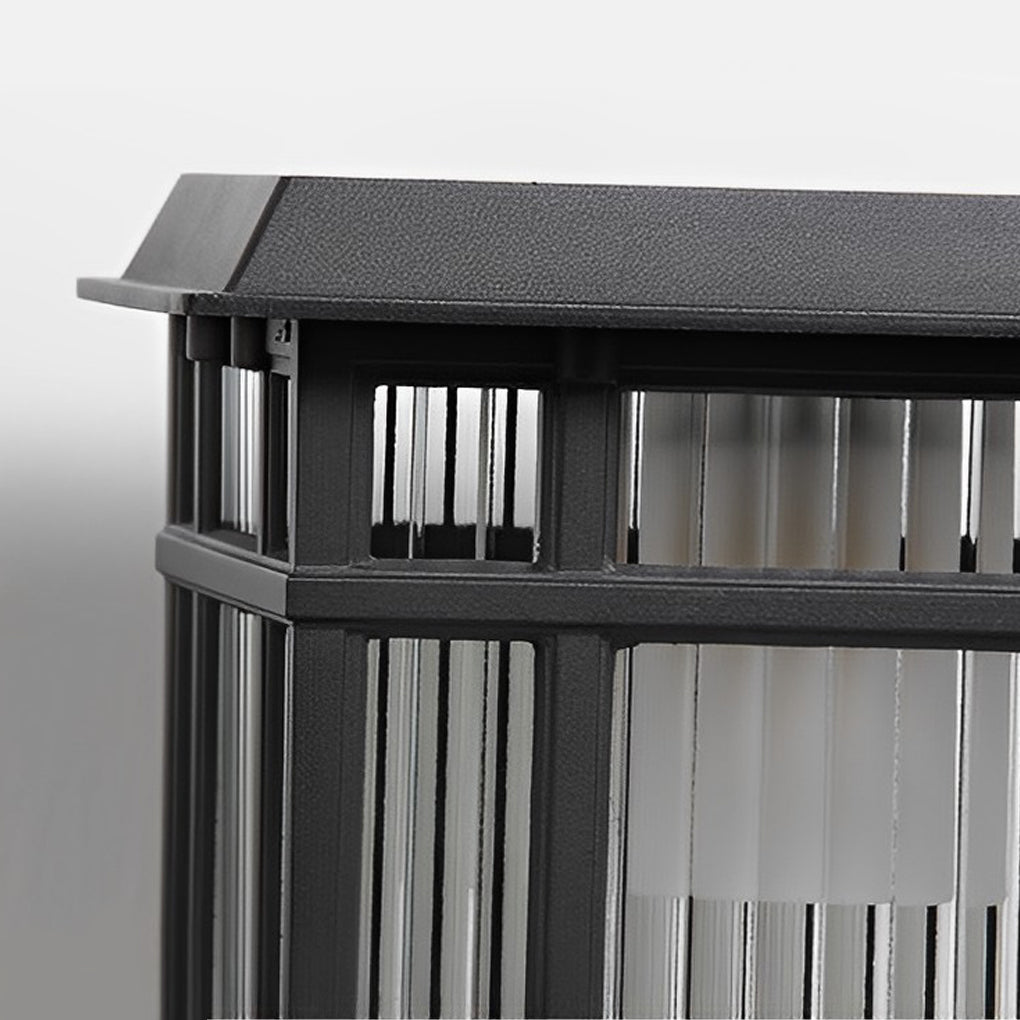 WINTERBOURNE SOLAR-POWERED OBSIDIAN FENCE LIGHTING