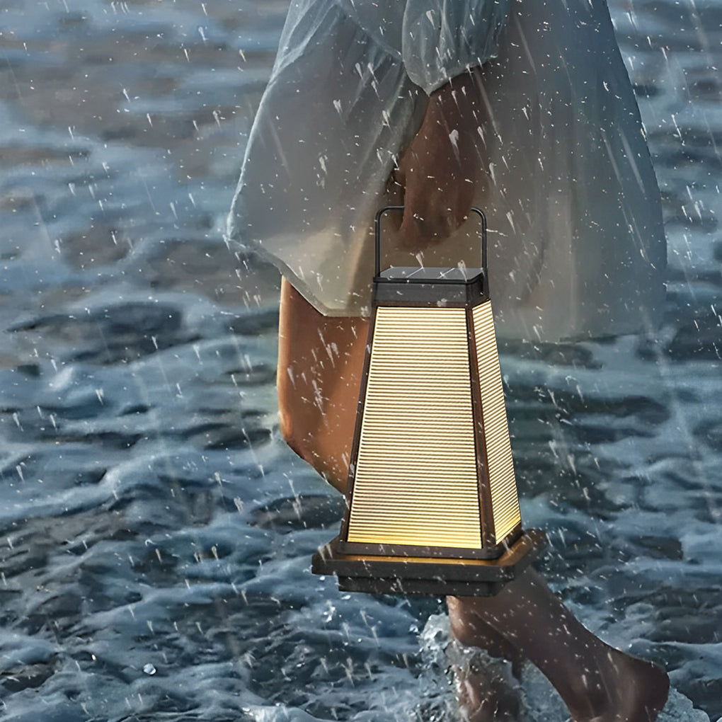 BRIDGEMAN SQUARE SOLAR LANTERN WITH WATERPROOF LED LIGHTING