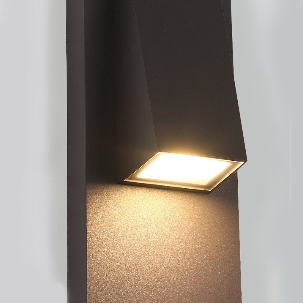 RAVENSWORTH RECTANGULAR OUTDOOR LED WALL SCONCE