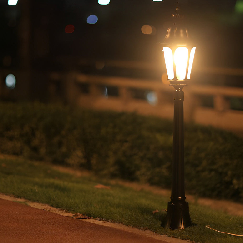 BLACKWATER GARDEN LANTERN POST WITH LED ILLUMINATION