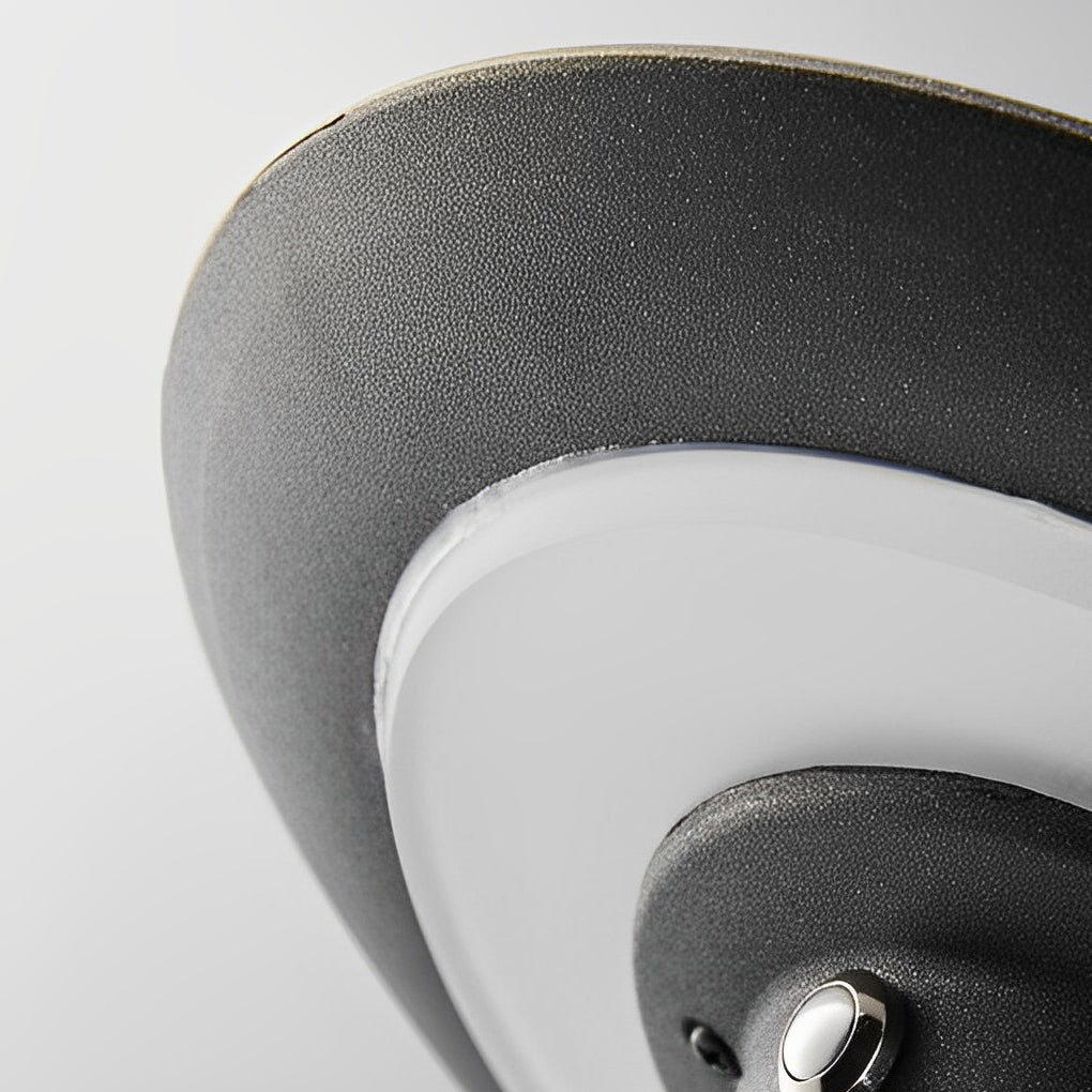 WINDSOR GLOW CIRCULAR PATHWAY LANTERN WITH BUBBLE ACCENTS AND DIRECTED LIGHTING