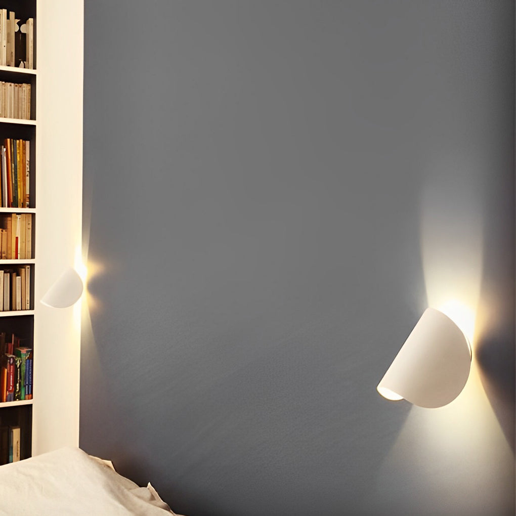 WINTHORPE METAL ADJUSTABLE LED WALL SCONCE