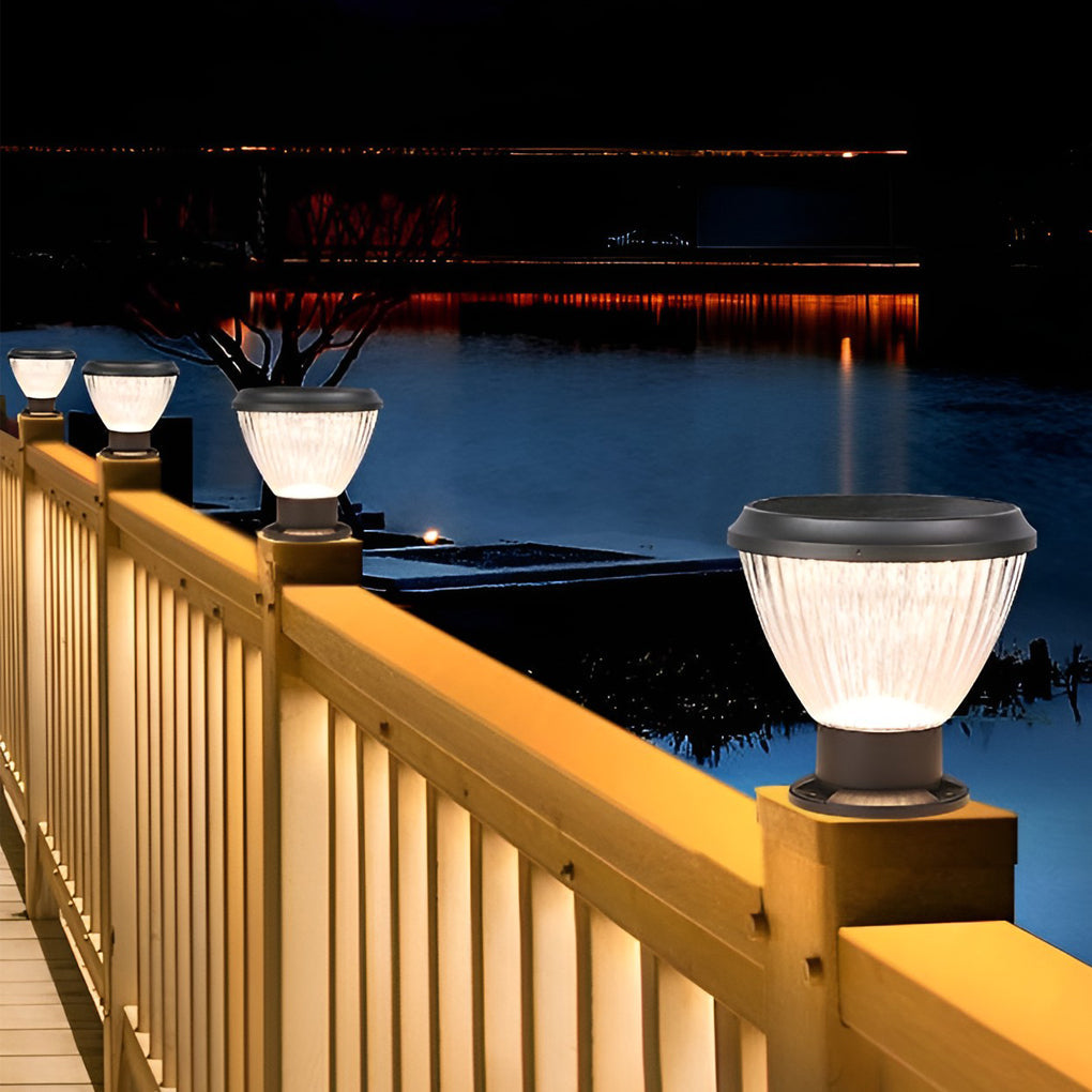 WINTHORPE SOLAR-POWERED GLOBE POST LANTERN