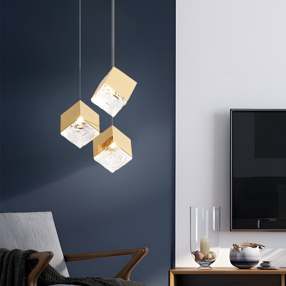 WINDSOR GLASS CUBE STAIRCASE LIGHTING IN GILDED METAL"  
2. "CAMBRIDGE MULTI-LIGHT ICE CUBE CHANDELIER IN POLISHED CHROME"  
3. "HENLEY MODERN GLASS ICE CUBE PENDANT IN GOLD FINISH"  
4. "TAVISTOCK STYLISH MULTI-LIGHT STAIRCASE CHANDELIER IN CHROME"  
5.