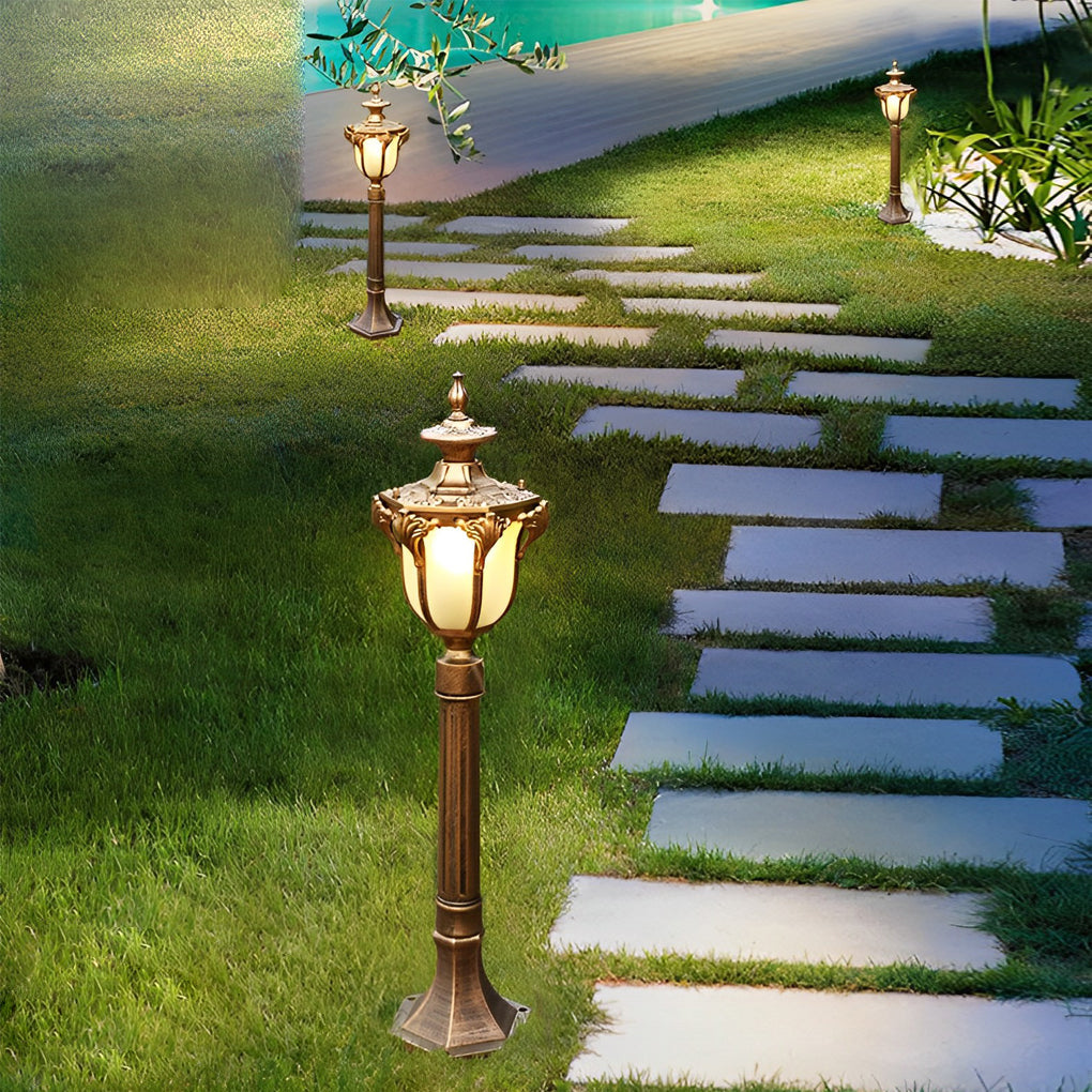 WINDSOR GARDEN LED ILLUMINATION POST - Robust & Weather-Resistant
