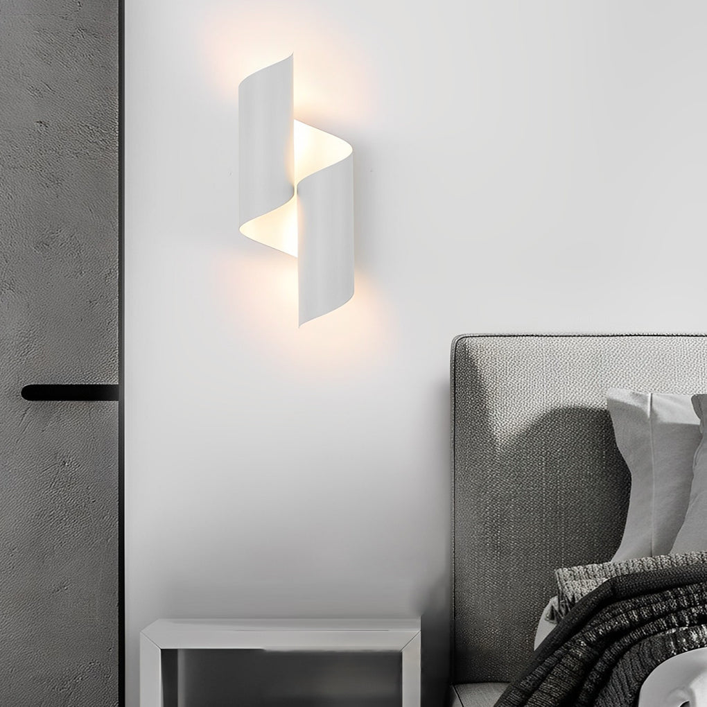 WINTHORPE DUAL-ANGLE MODERN WALL LAMP