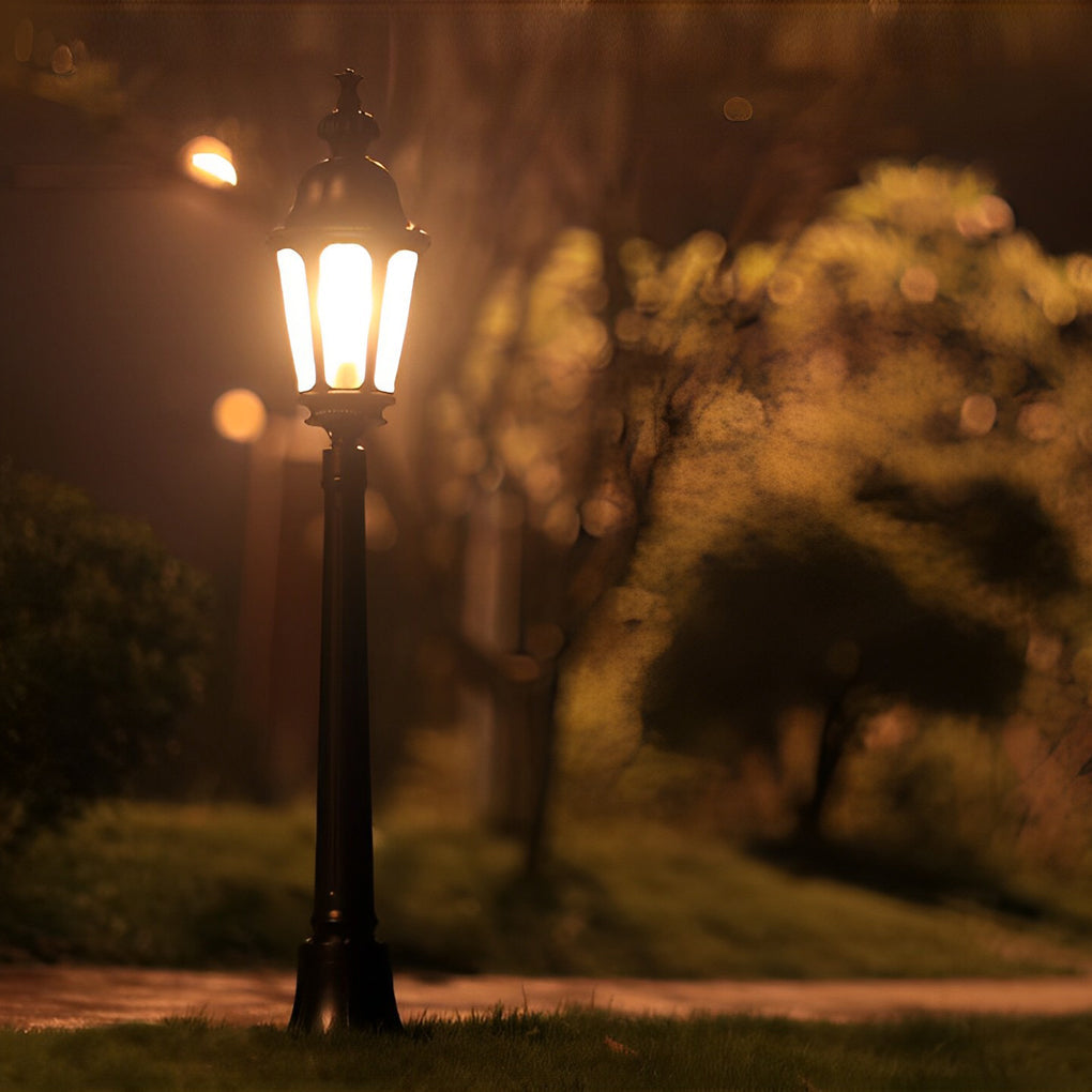 BLACKWATER GARDEN LANTERN POST WITH LED ILLUMINATION