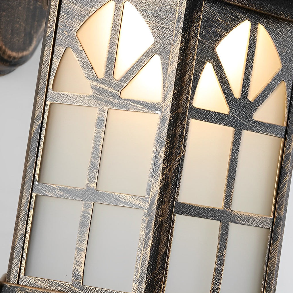 WINDSOR SOLAR-POWERED DIMMERED WALL LANTERN WITH REMOTE CONTROL