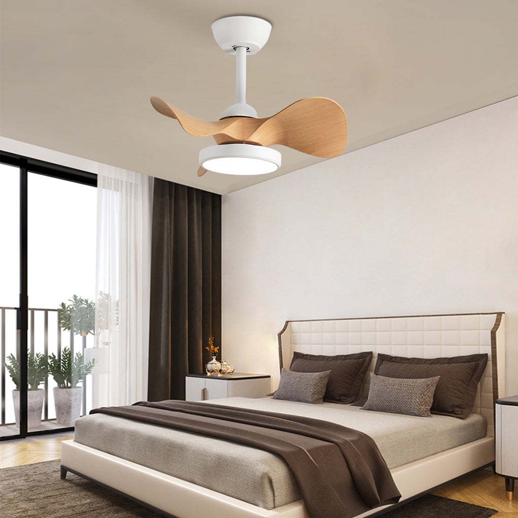FENWICK THREE-BLADE SILENT LED CEILING LIGHT WITH REMOTE INVERTER