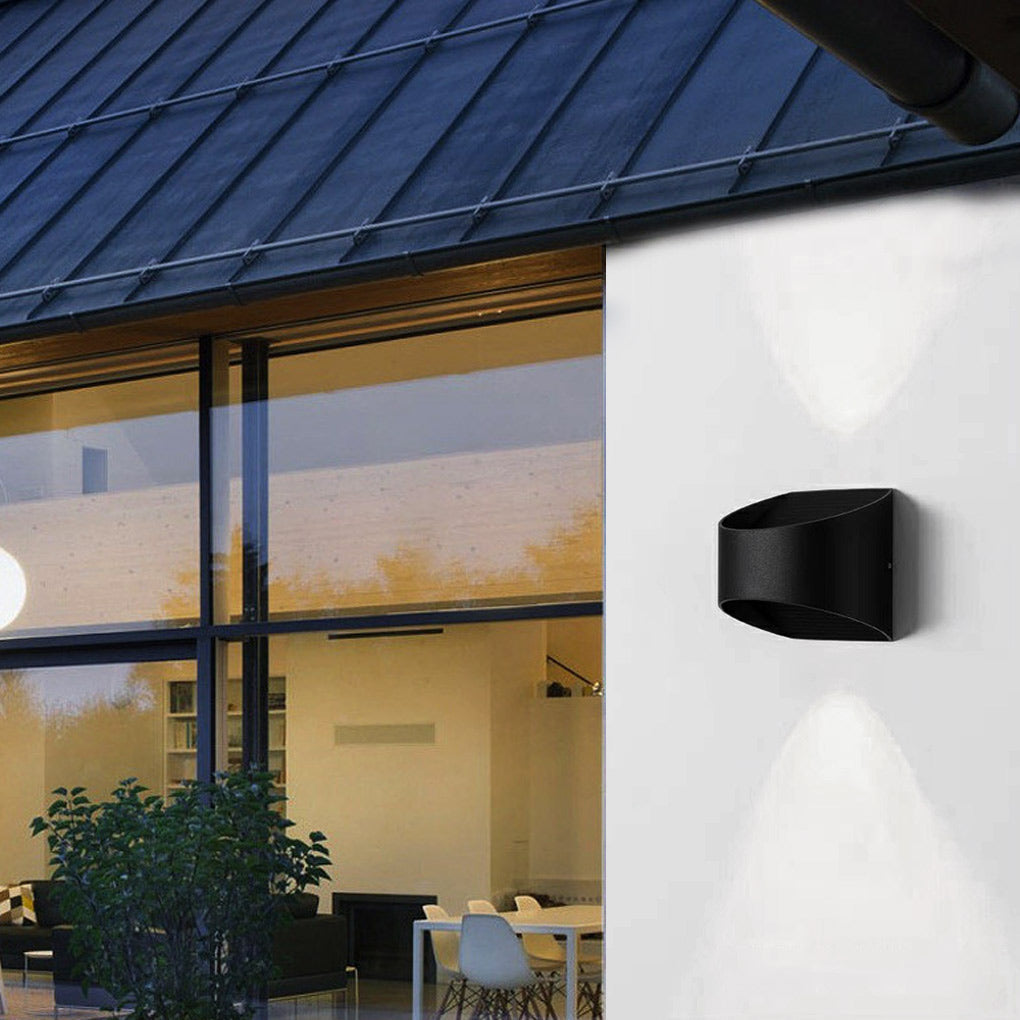 WINTERBOURNE DUAL-FACED LED OUTDOOR WALL SCONCE
