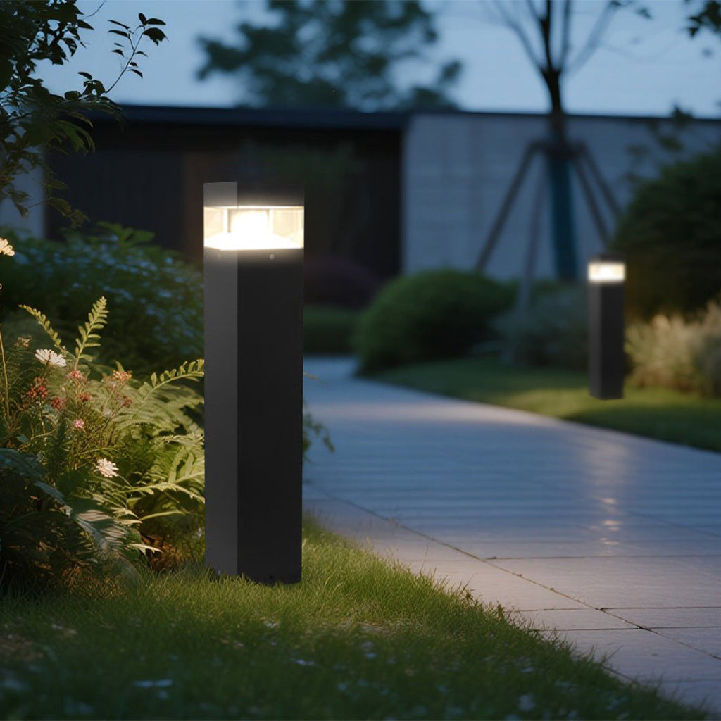 FENWICK METAL GARDEN PATHWAY ILLUMINATORS