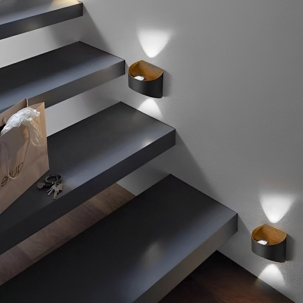 WINTERBOURNE DUAL-FACED LED OUTDOOR WALL SCONCE