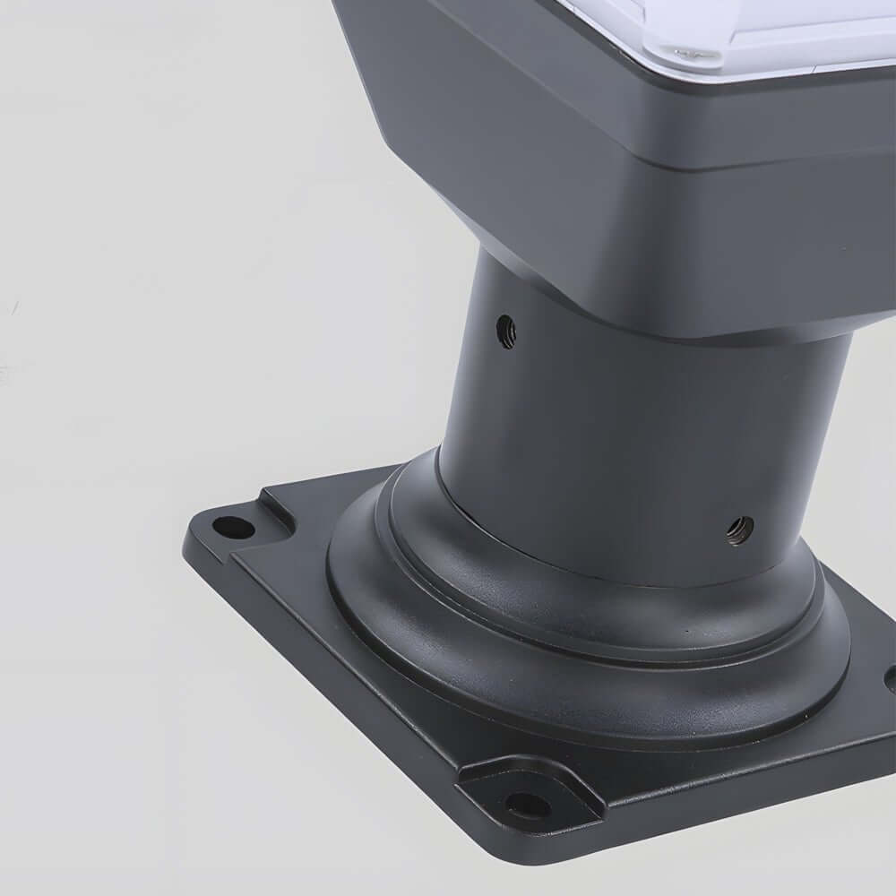 RAVENHURST 17.9-INCH SOLAR-POWERED SQUARE PIER LIGHT