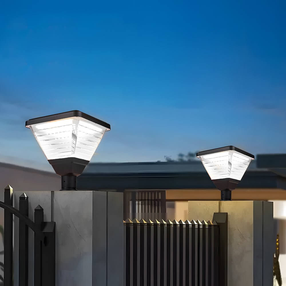 RAVENHURST 17.9-INCH SOLAR-POWERED SQUARE PIER LIGHT