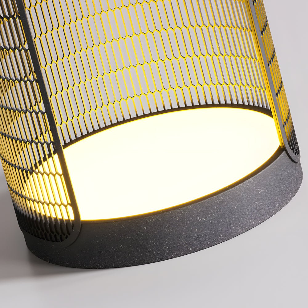 WINDSOR HEIGHTS 19-INCH LED MESH OUTDOOR LAMP WITH TABLE