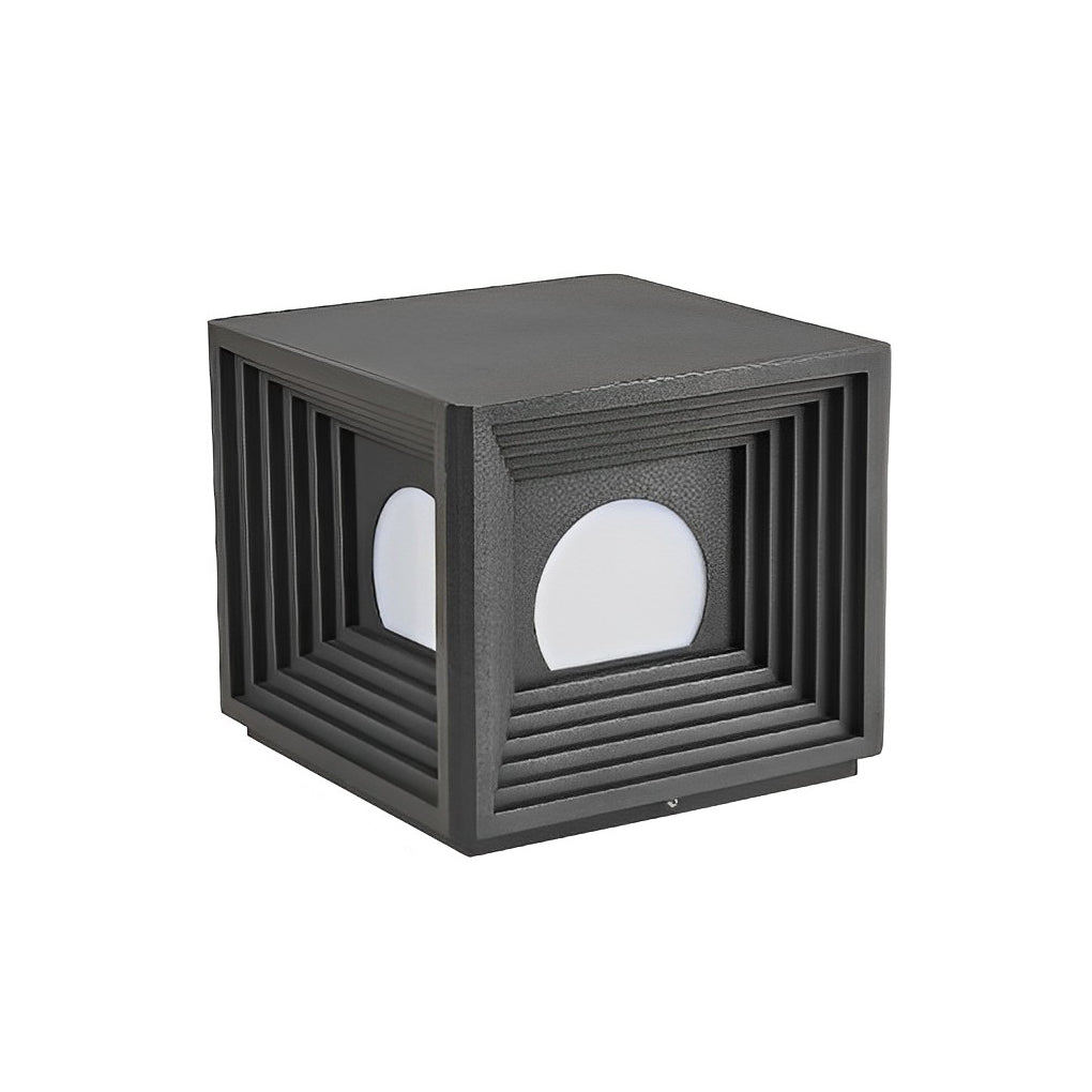THORNBURY SOLAR-POWERED RADIANCE FENCE POST LANTERNS