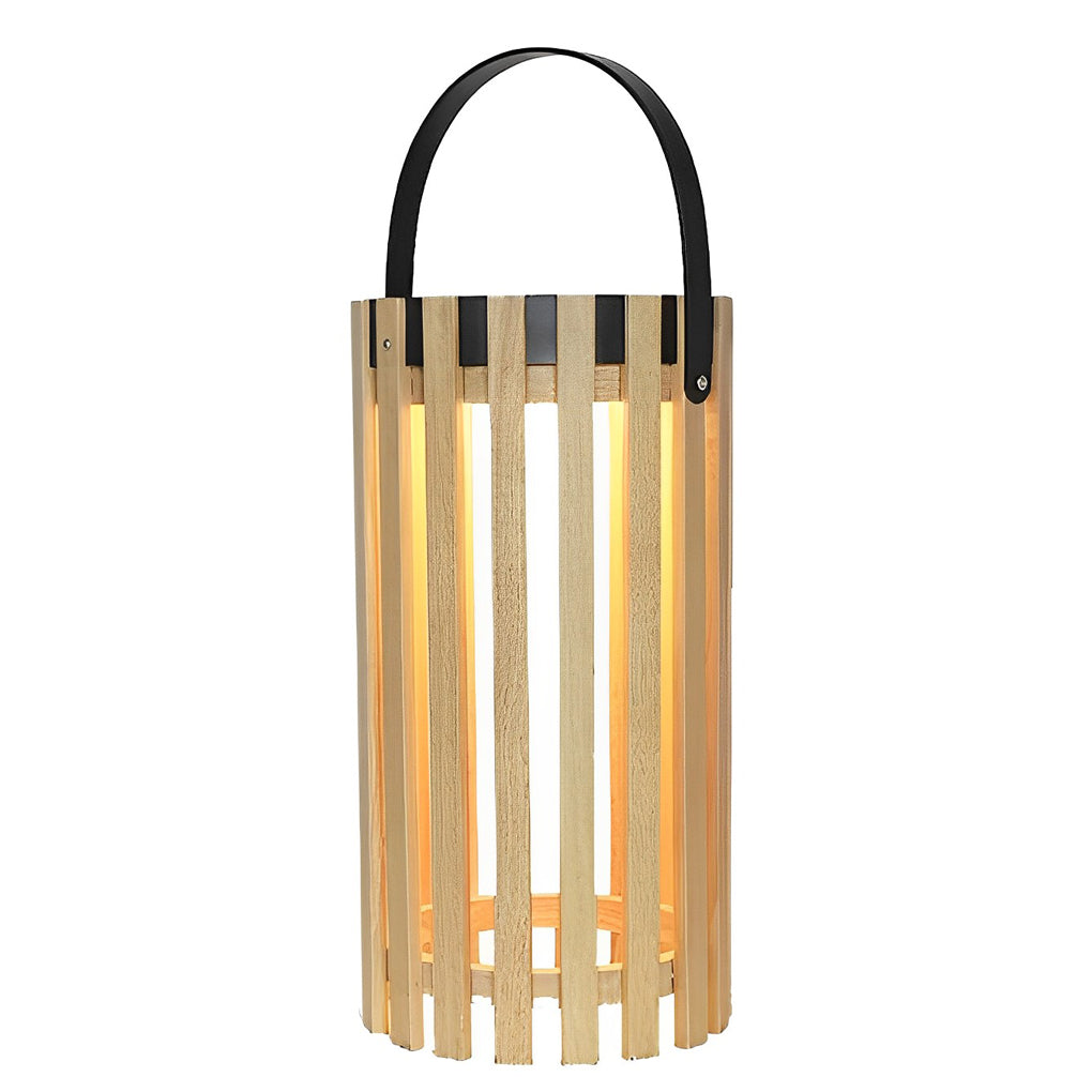 WINDSOR SOLAR-POWERED OUTDOOR ILLUMINATOR WITH WATER-RESISTANT DESIGN