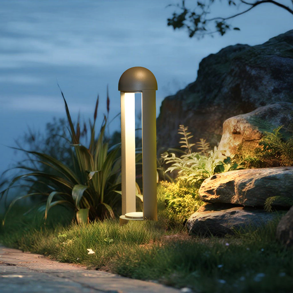 WINDSOR VERDANT PATHWAY LANTERN