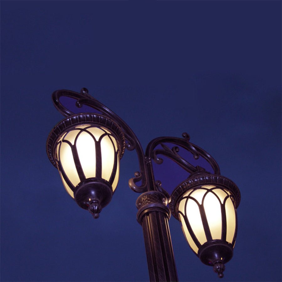 WINDSOR DUAL HEAD 118'' ALUMINUM RAINPROOF LED STREET LANTERN