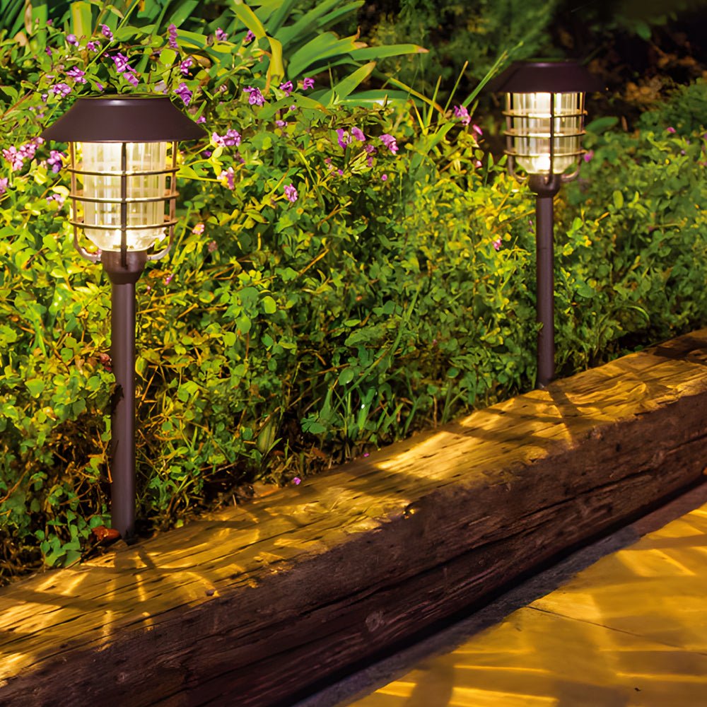 WINTERBOURNE 22.8-INCH SOLAR PATHWAY LANTERN WITH TRADITIONAL HAT TOP AND WIRE-CIRCLED SHADE