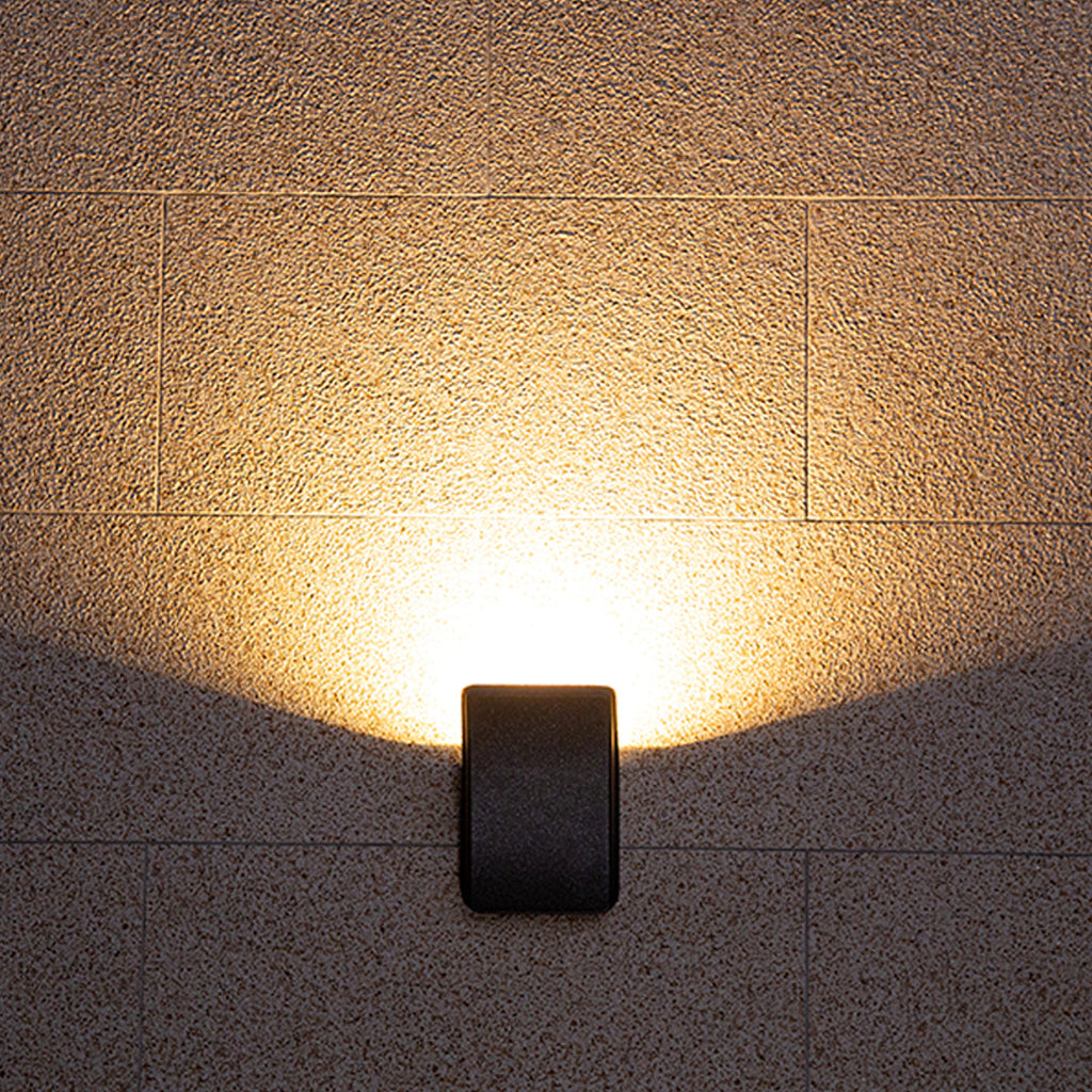 RAVENWORTH LED EMBEDDED OUTDOOR LIGHTING, WEATHER-RESISTANT MINIMALIST DESIGN