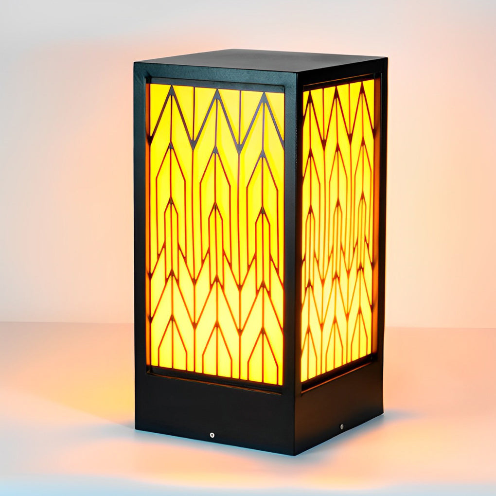 WINDSOR GARDEN WATERSHED ILLUMINATOR WITH ORNATE LANTERN SHADE