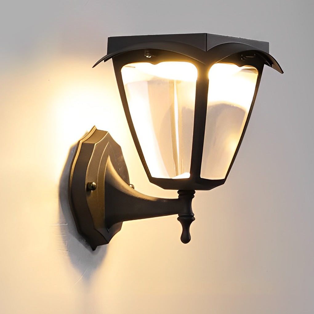 RAVENSWOOD SOLAR-ENHANCED OUTDOOR WALL LANTERN