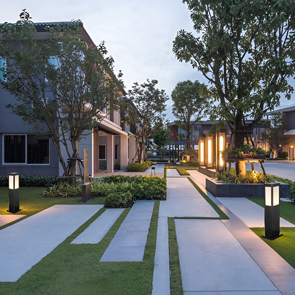 WINDSOR SOLAR SQUARE BOLLARD LIGHTS WITH REMOTE CONTROL, WATER-RESISTANT OUTDOOR ILLUMINATION