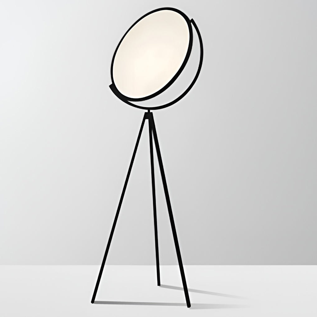 RAVENWOOD TRIO-LEG ILLUMINATOR WITH DYNAMIC LED GLOW