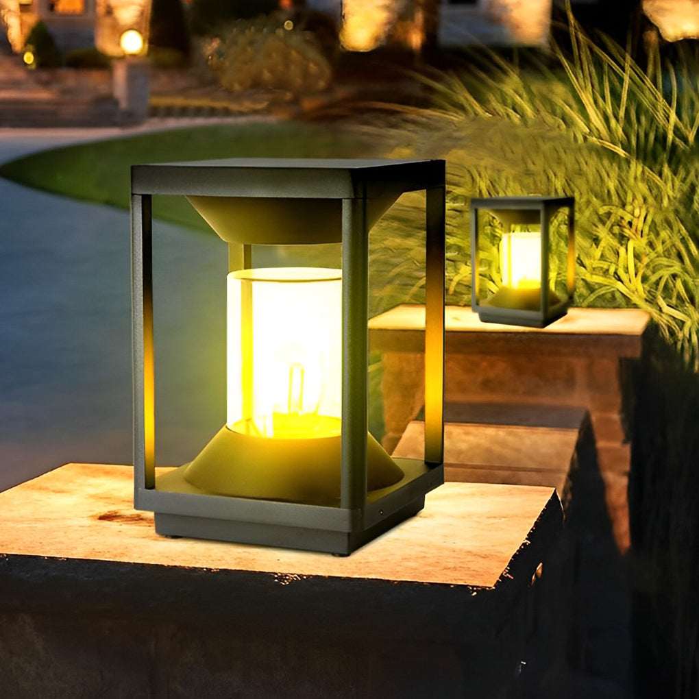 WINDSOR SQUARE SOLAR FENCE LIGHTING WITH WATERPROOF LED ILLUMINATION