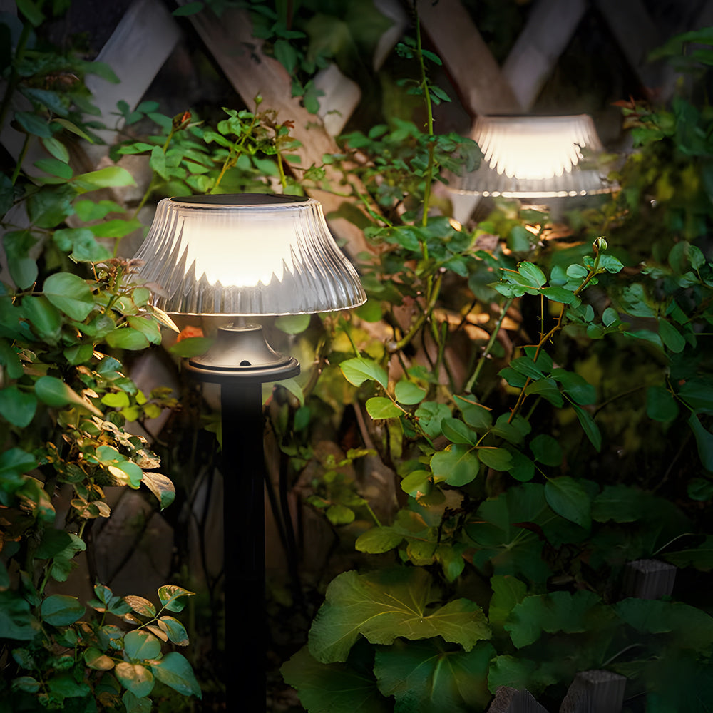 BRAMBLEHURST SOLAR GARDEN ILLUMINATOR, VINTAGE WATERPROOF STAKE LIGHT