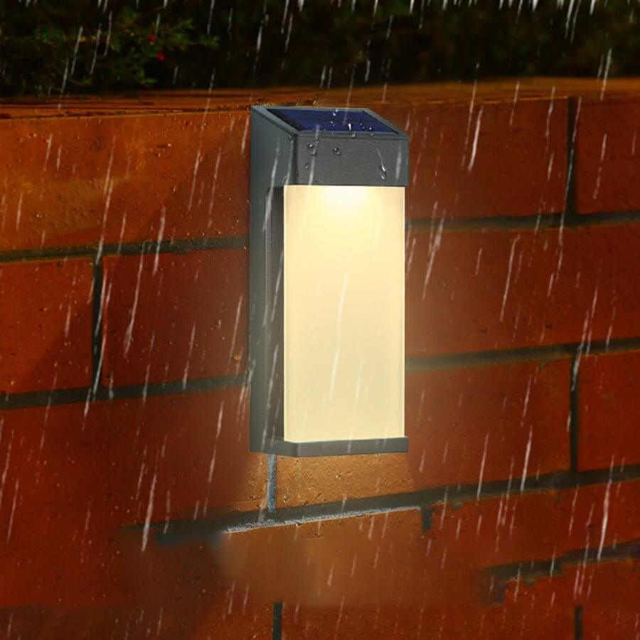WINTHORPE SOLAR LUMINAIRE WITH TOUGHENED GLASS FOR OUTDOOR LANDSCAPES