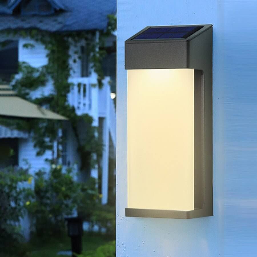 WINTHORPE SOLAR LUMINAIRE WITH TOUGHENED GLASS FOR OUTDOOR LANDSCAPES